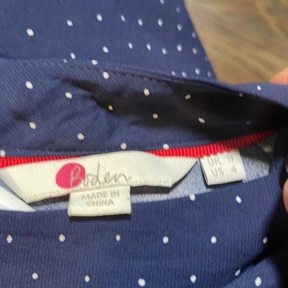 Boden navy polka dot high neck flounce sleeve blouse size 4 - Picture 3 of 3